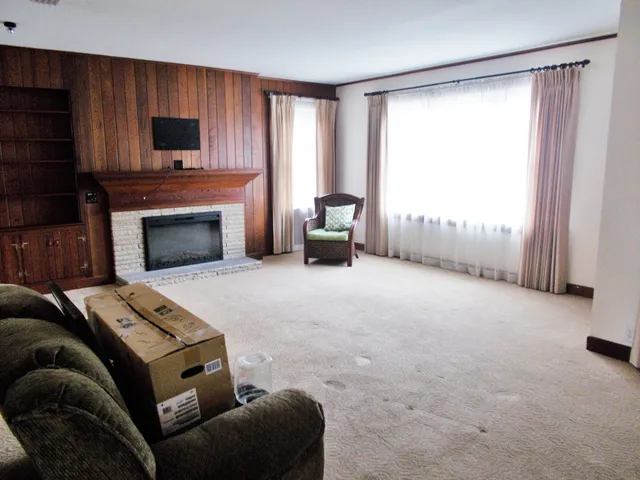 a view of entryway with livingroom and furniture