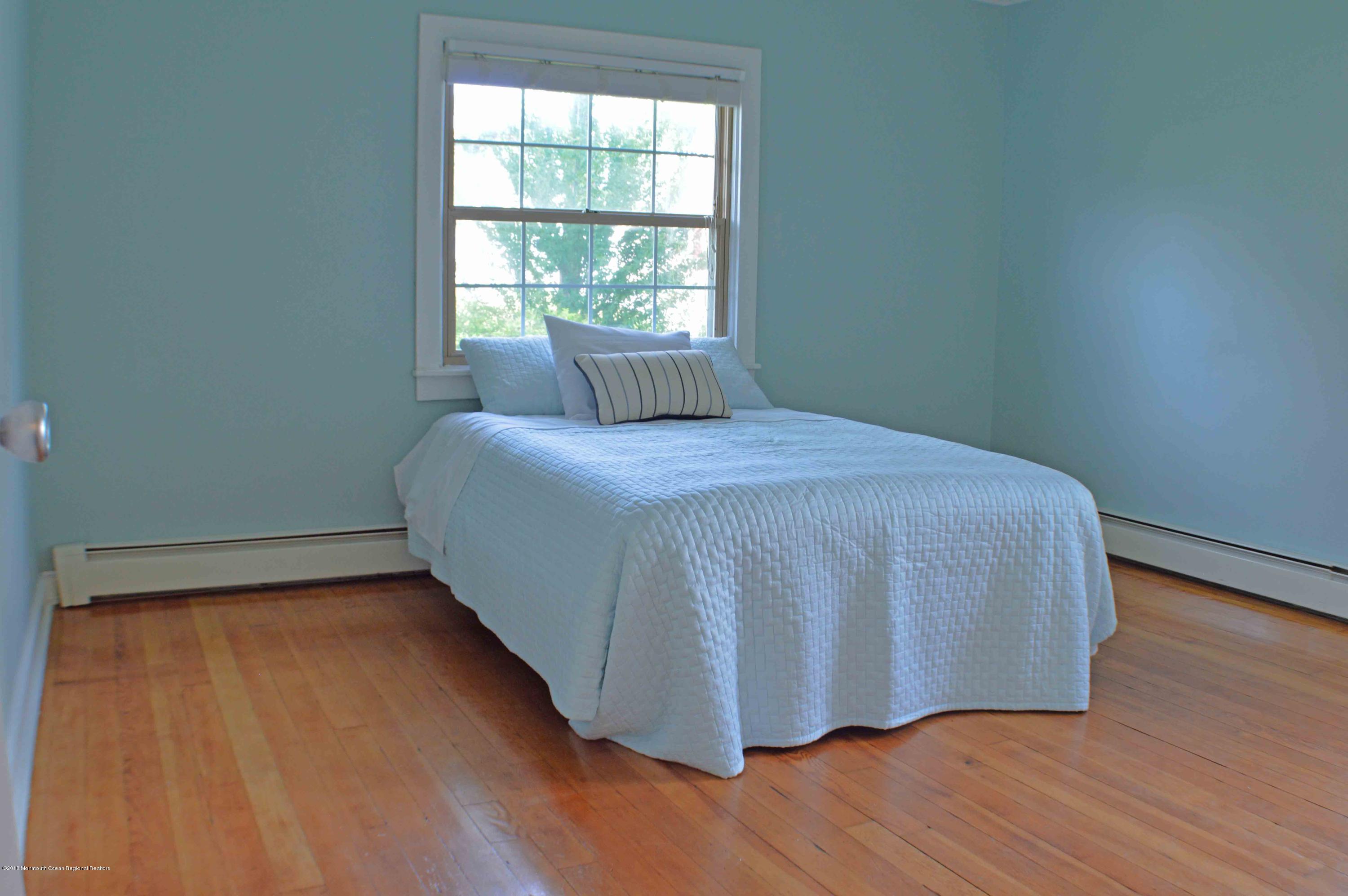 1103 Narrumson Road Manasquan, NJ 08736 - Photo 10 of 22 DSC_1057