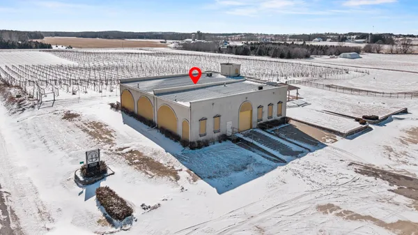 $1,045,000 | N2185 Sleepy Hollow Road, Kewaunee, WI 54216