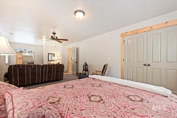 $700,000 | 23 Waterline, Cascade, ID 83611