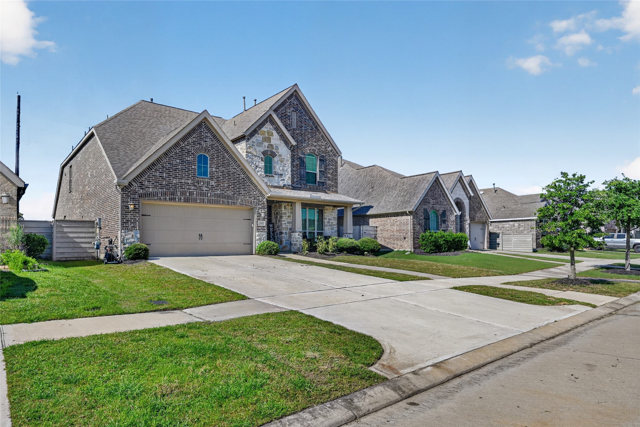 2047 Blackhawk Ridge Lane Manvel, TX 77578 - Photo 2 of 44