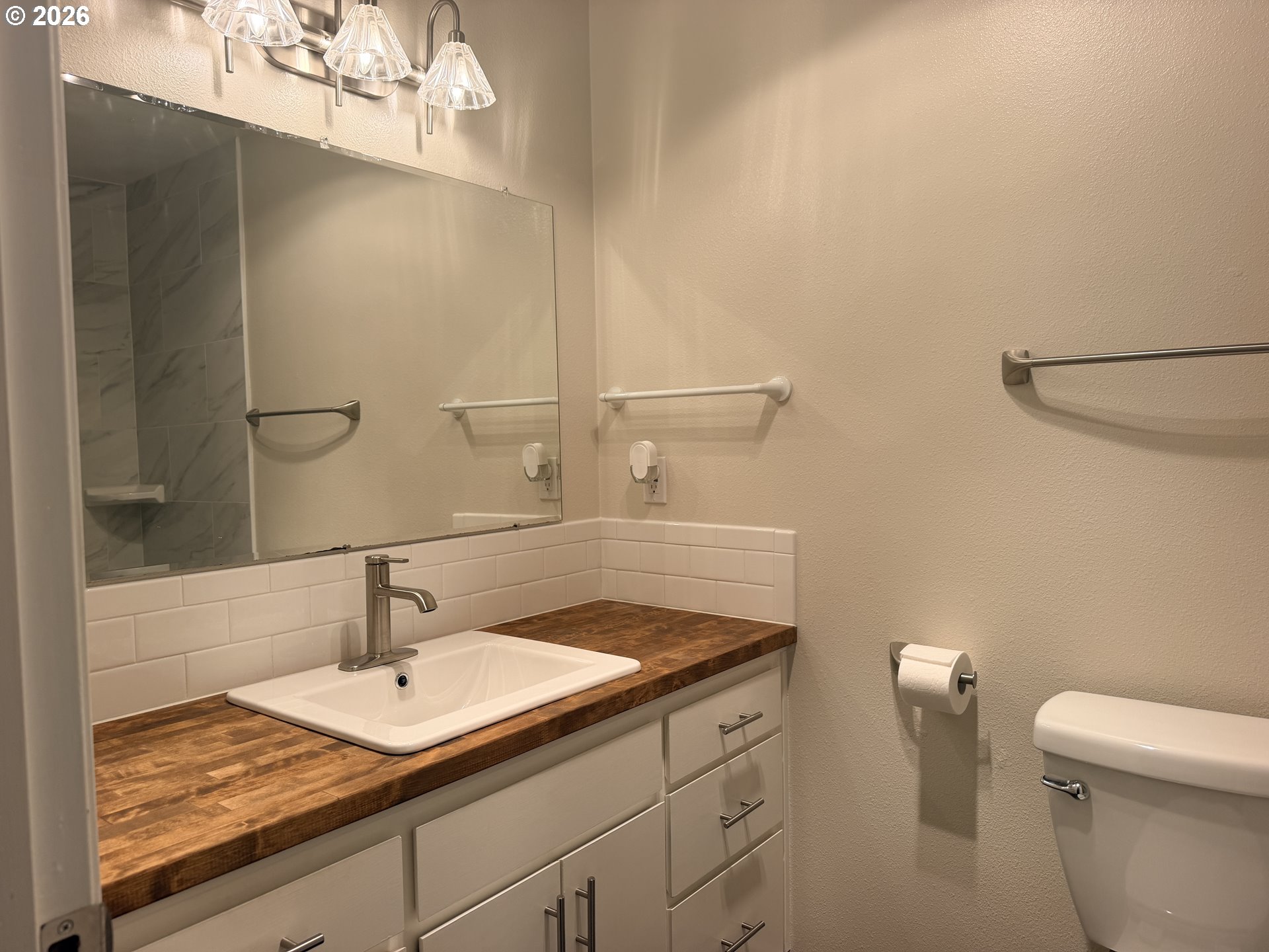 1142 9th Street Florence, OR 97439 - Photo 13 of 35 Gallery Image 13