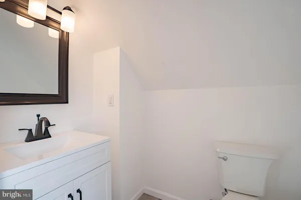 $400,000 | 42 Hollyhock Lane, Levittown, PA 19055