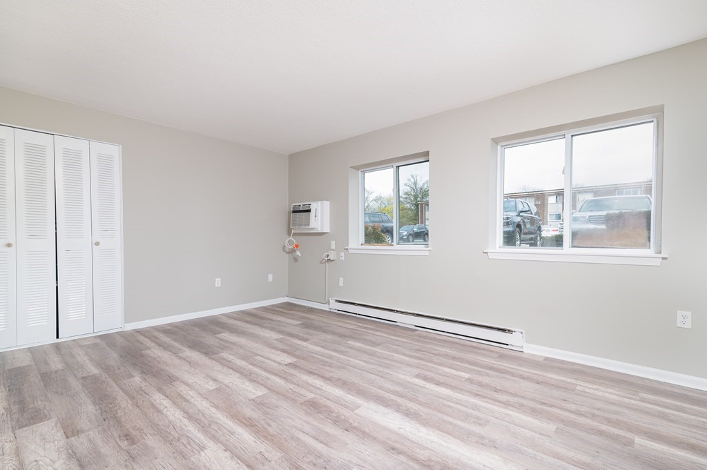 6 Universal Street, Unit 3 Framingham, MA 01702 - Photo 9 of 17
