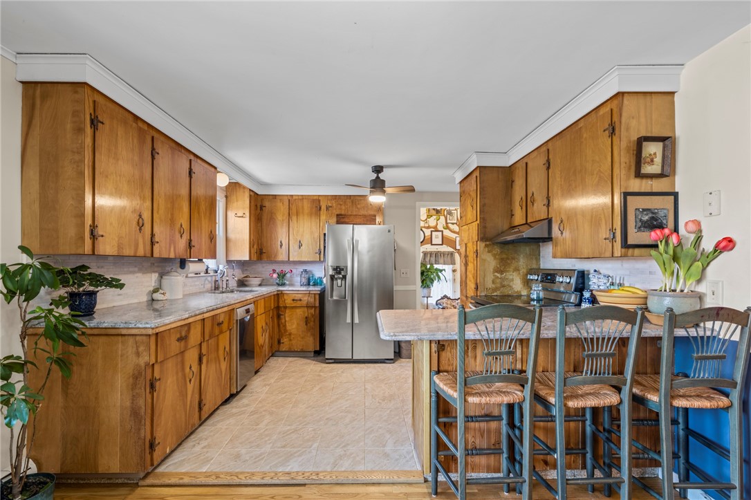 3 Alvero Road Coventry, RI 02816 - Photo 2 of 22