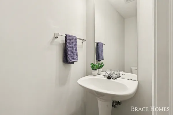 $570,000 | 2511 Black Horse Dr N East, Grand Rapids, MI 49505