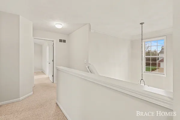 $570,000 | 2511 Black Horse Dr N East, Grand Rapids, MI 49505