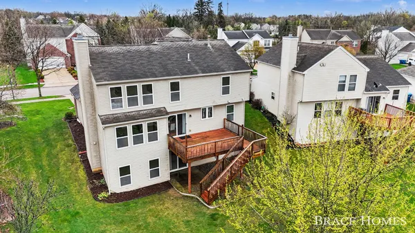 $570,000 | 2511 Black Horse Dr N East, Grand Rapids, MI 49505