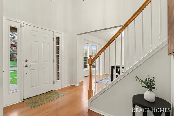 $570,000 | 2511 Black Horse Dr N East, Grand Rapids, MI 49505