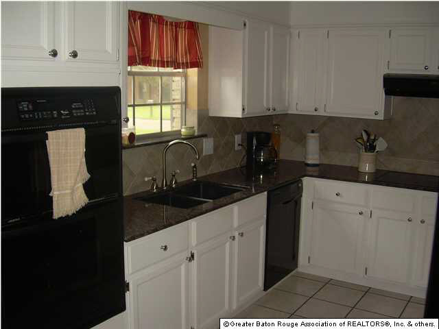 5514 Springwater Drive Baton Rouge, LA 70817 - Photo 3 of 12 Gallery Image 3