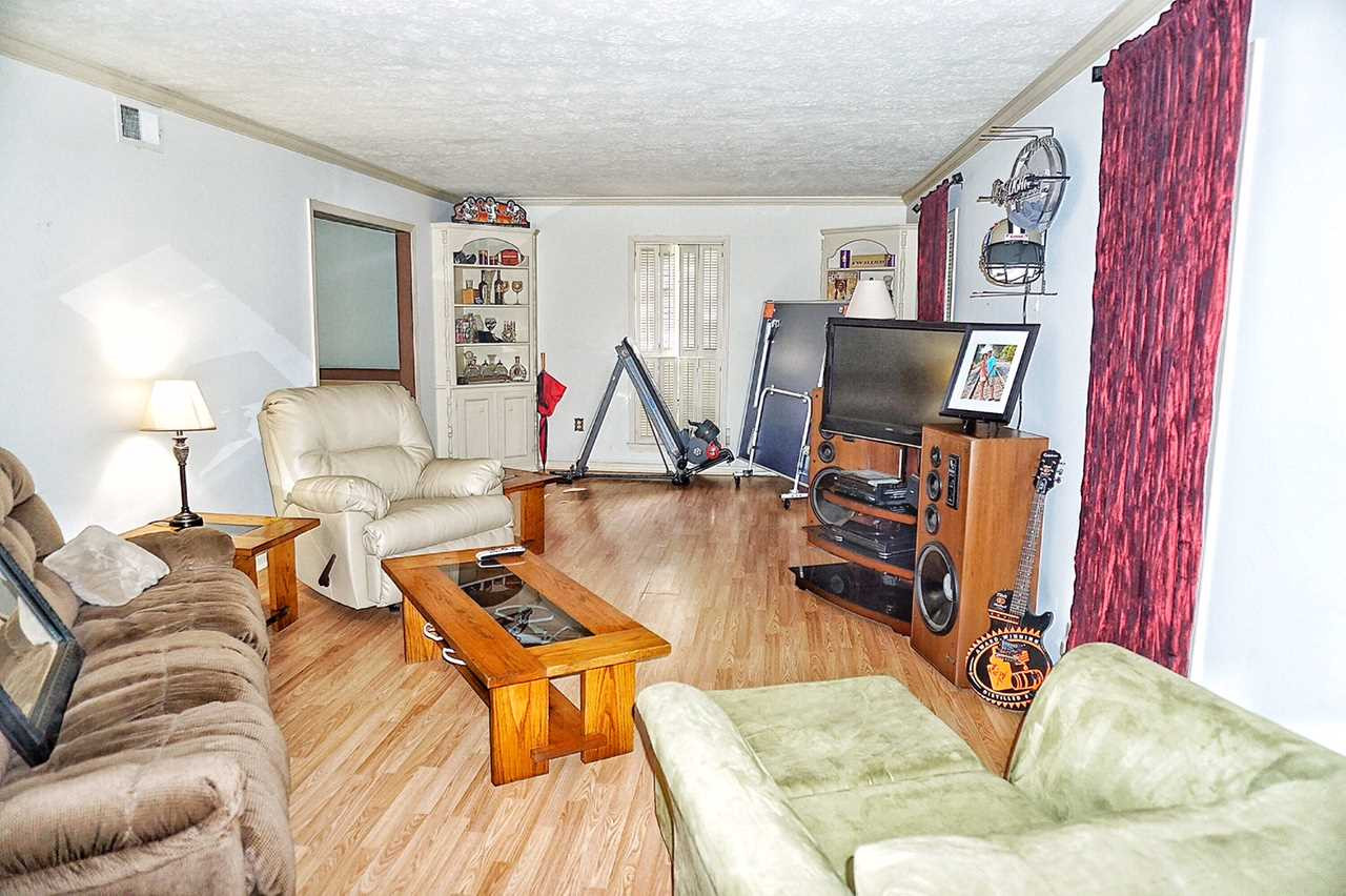 28 Raintree Place Jackson, MS 39211 - Photo 3 of 14 Photo 3