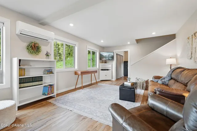 $950,000 | 204 Courtlen Court, Priest Lake, ID 83856