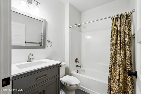 $950,000 | 204 Courtlen Court, Priest Lake, ID 83856