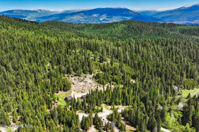 $950,000 | 204 Courtlen Court, Priest Lake, ID 83856