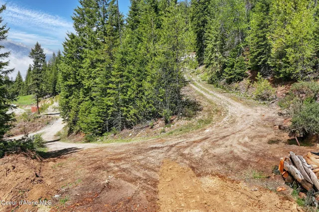 $950,000 | 204 Courtlen Court, Priest Lake, ID 83856