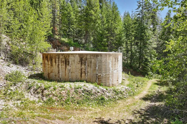 $950,000 | 204 Courtlen Court, Priest Lake, ID 83856