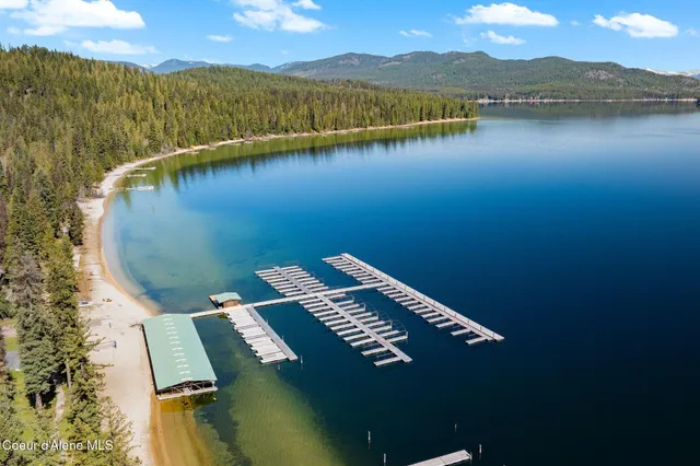 $950,000 | 204 Courtlen Court, Priest Lake, ID 83856