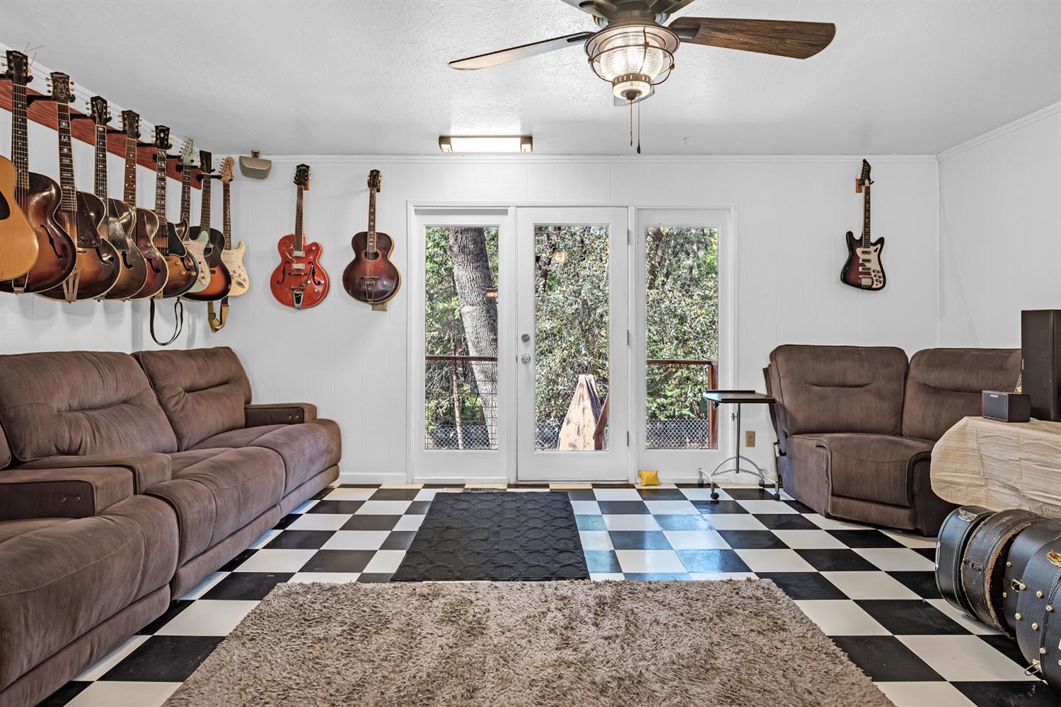 19475 Murphy Road Pine Grove, CA 95665 - Photo 12 of 46 Gallery Image 12