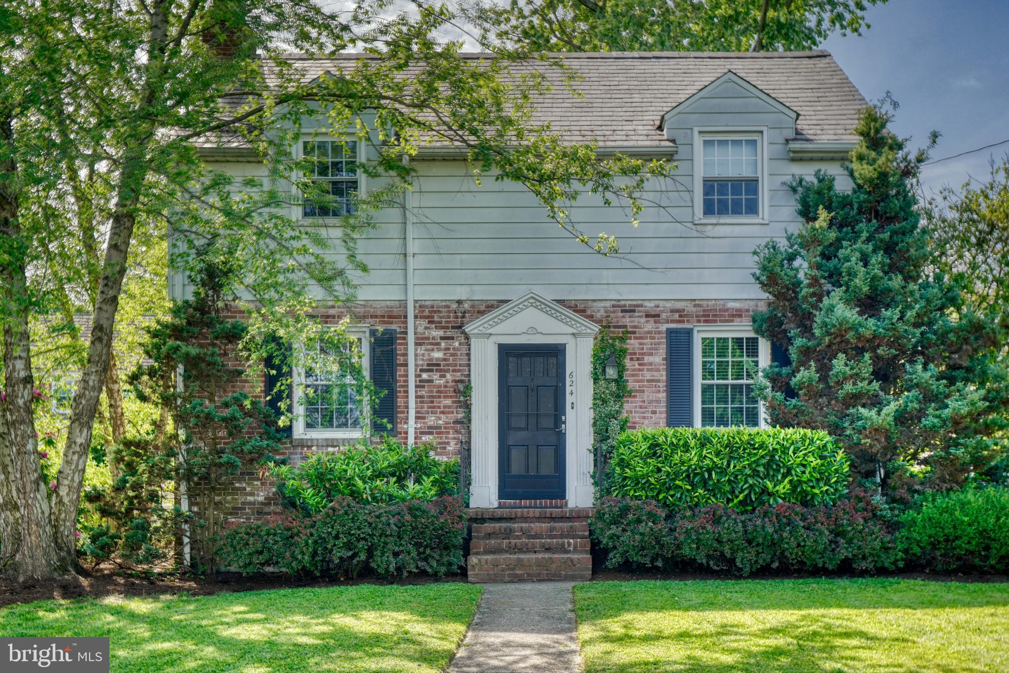 624 Round Oak Road Towson, MD 21204 - Photo 3 of 59 Gallery Image 3