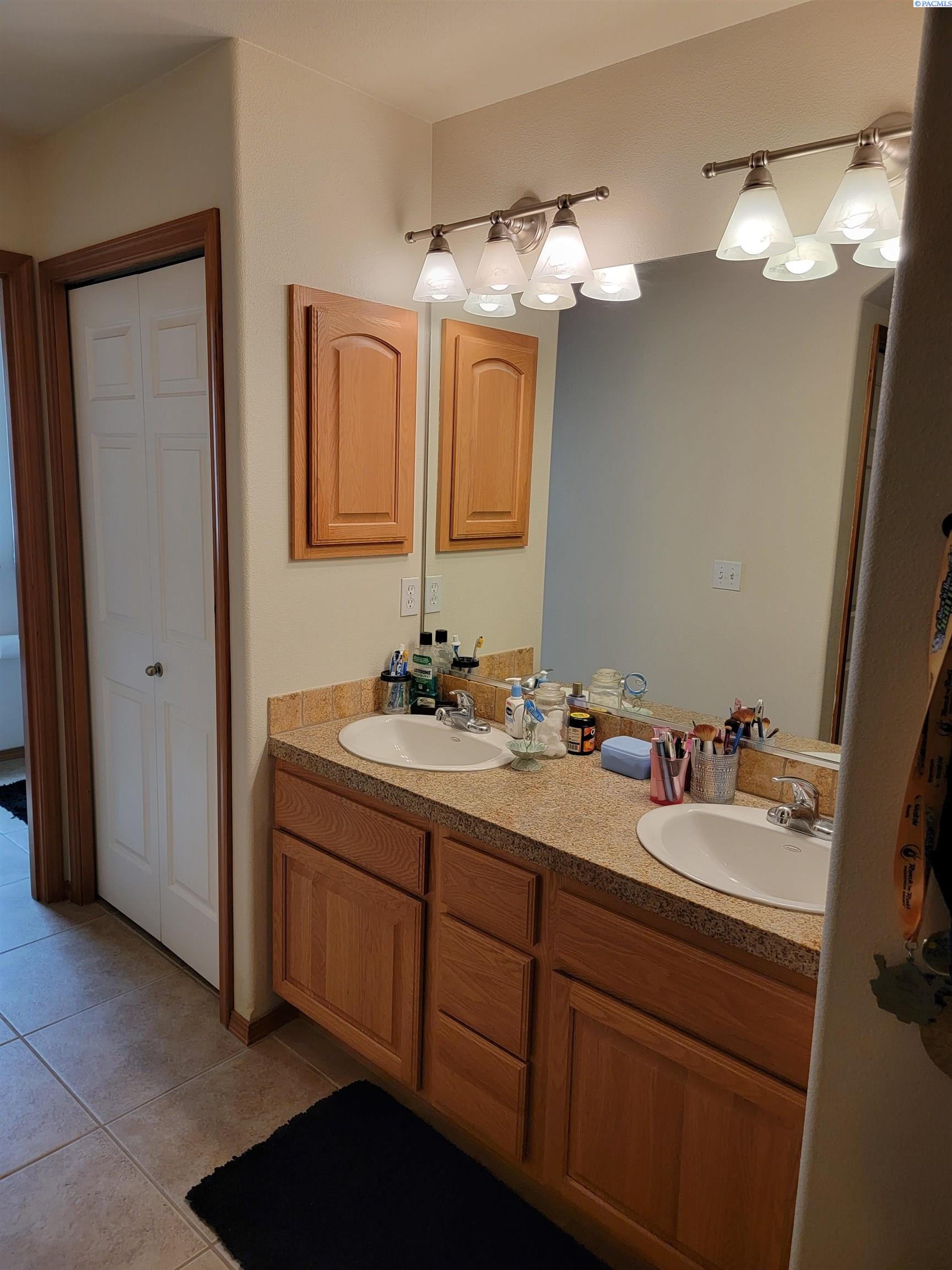 161 Keene Road Richland, WA 99352 - Photo 23 of 43 Gallery Image 23