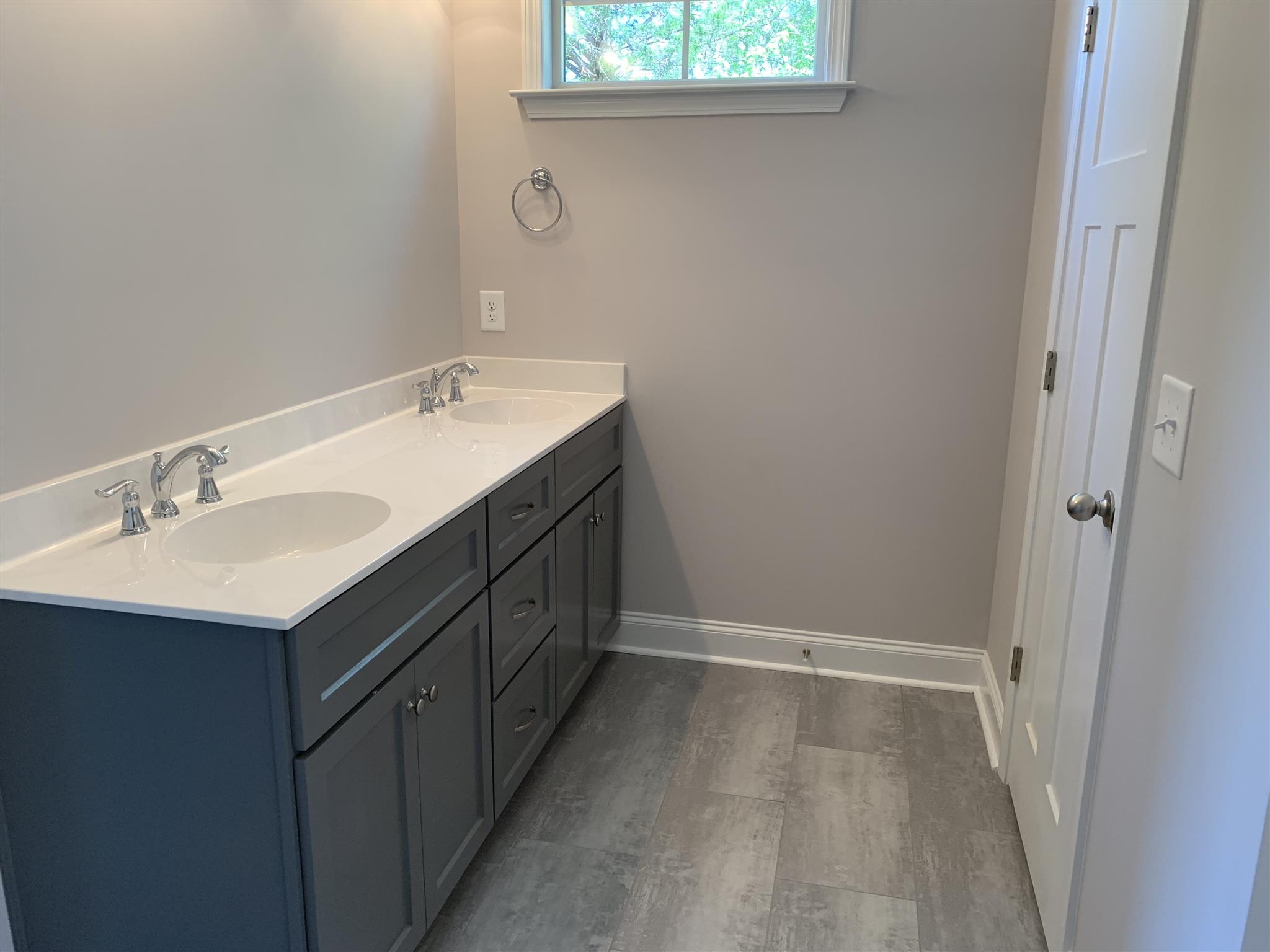 9993 McKee Road Lascassas, TN 37085 - Photo 18 of 30 Master bath with double sinks.