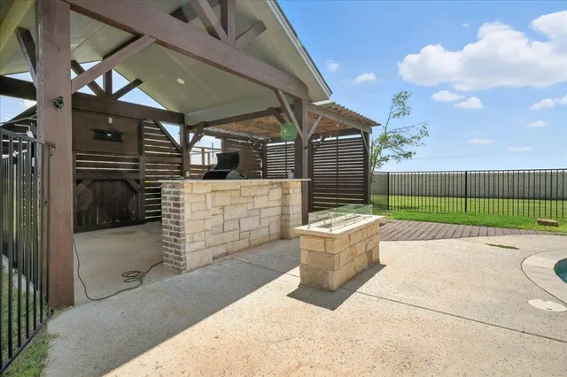 $765,000 | 3709 County Road 7650, Lubbock, TX 79423
