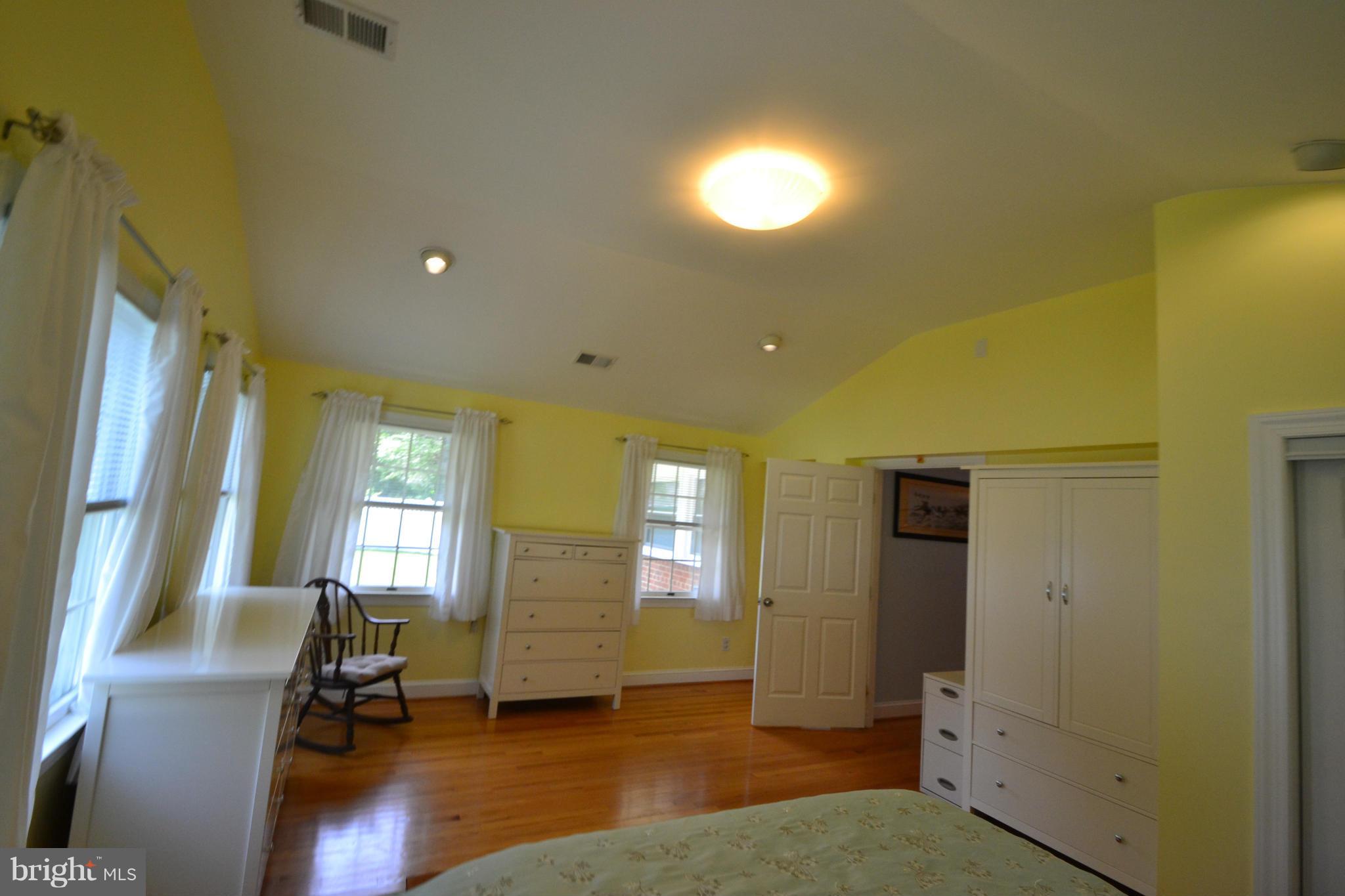 5234 Forman Court Springfield, VA 22151 - Photo 17 of 30 Bedroom