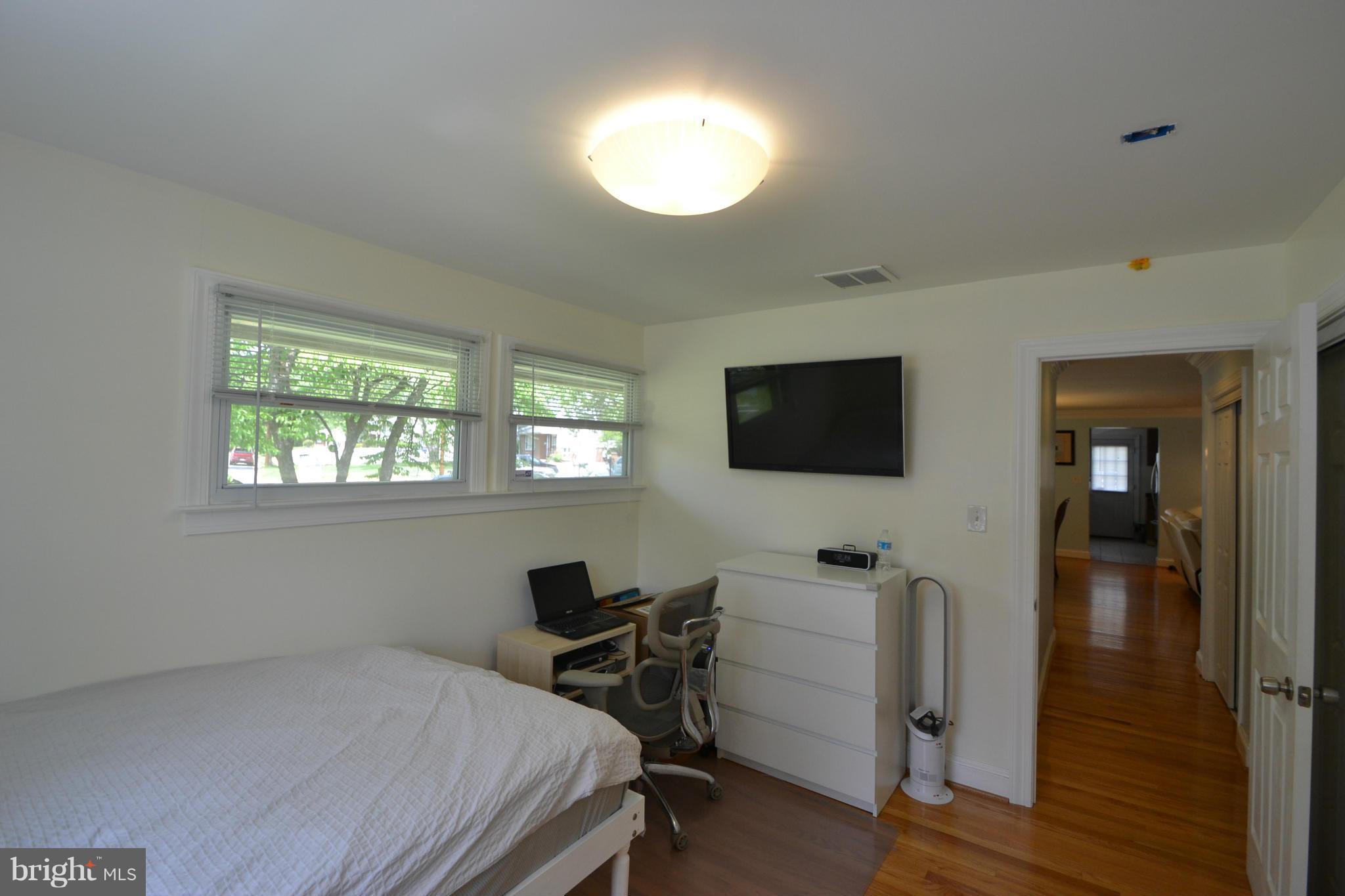 5234 Forman Court Springfield, VA 22151 - Photo 20 of 30 Bedroom