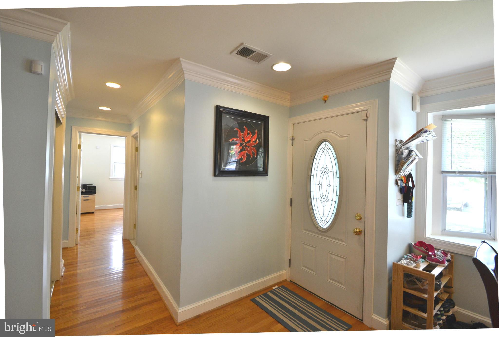 5234 Forman Court Springfield, VA 22151 - Photo 3 of 30 Interior (General)