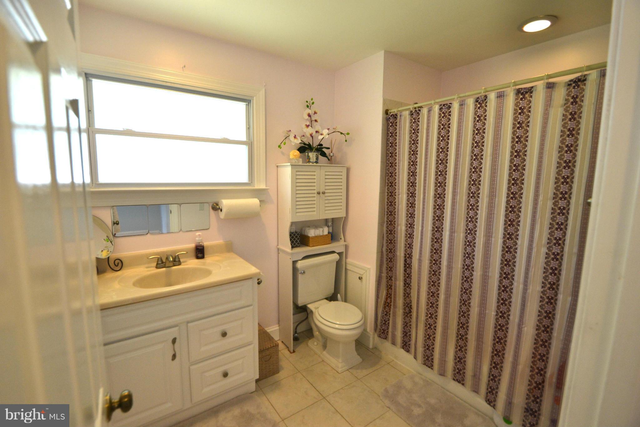 5234 Forman Court Springfield, VA 22151 - Photo 22 of 30 Bath