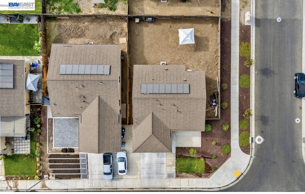 698 Keng Court Merced, CA 95341 - Photo 4 of 13 Gallery Image 4