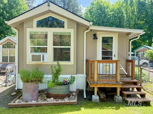$189,500 | 510 River Front Drive, Kooskia, ID 83539
