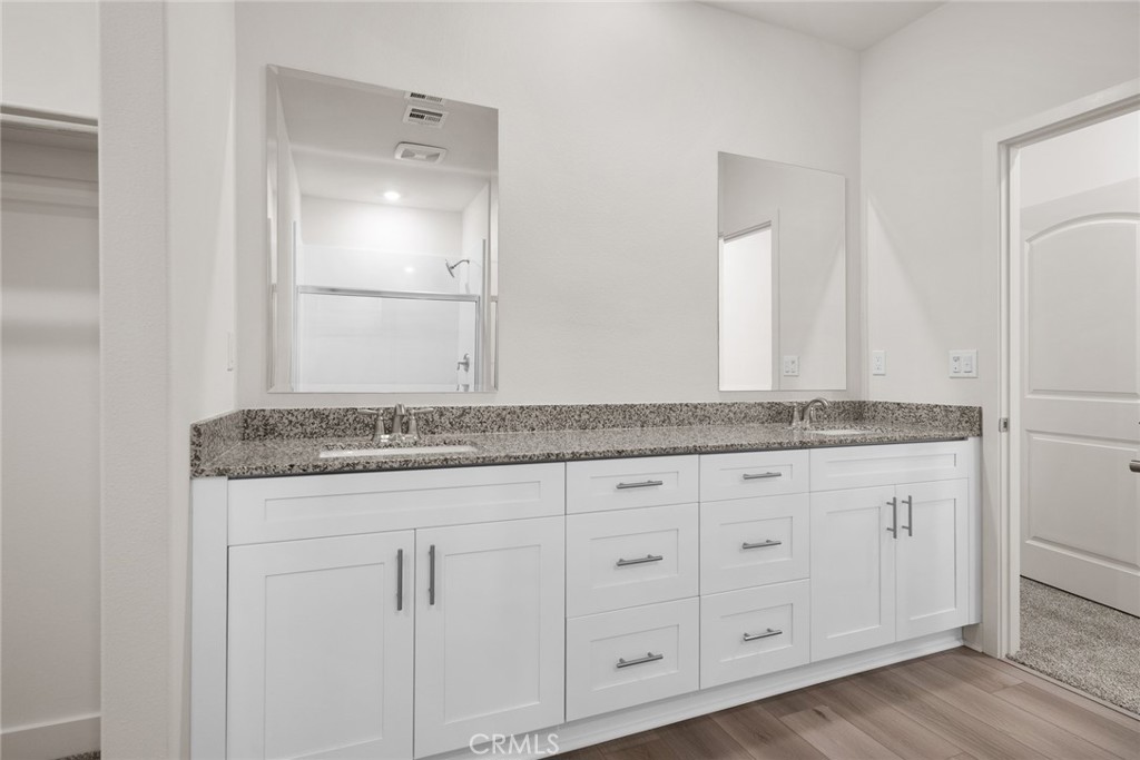 14547 Indigo Street Apple Valley, CA 92307 - Photo 7 of 8
