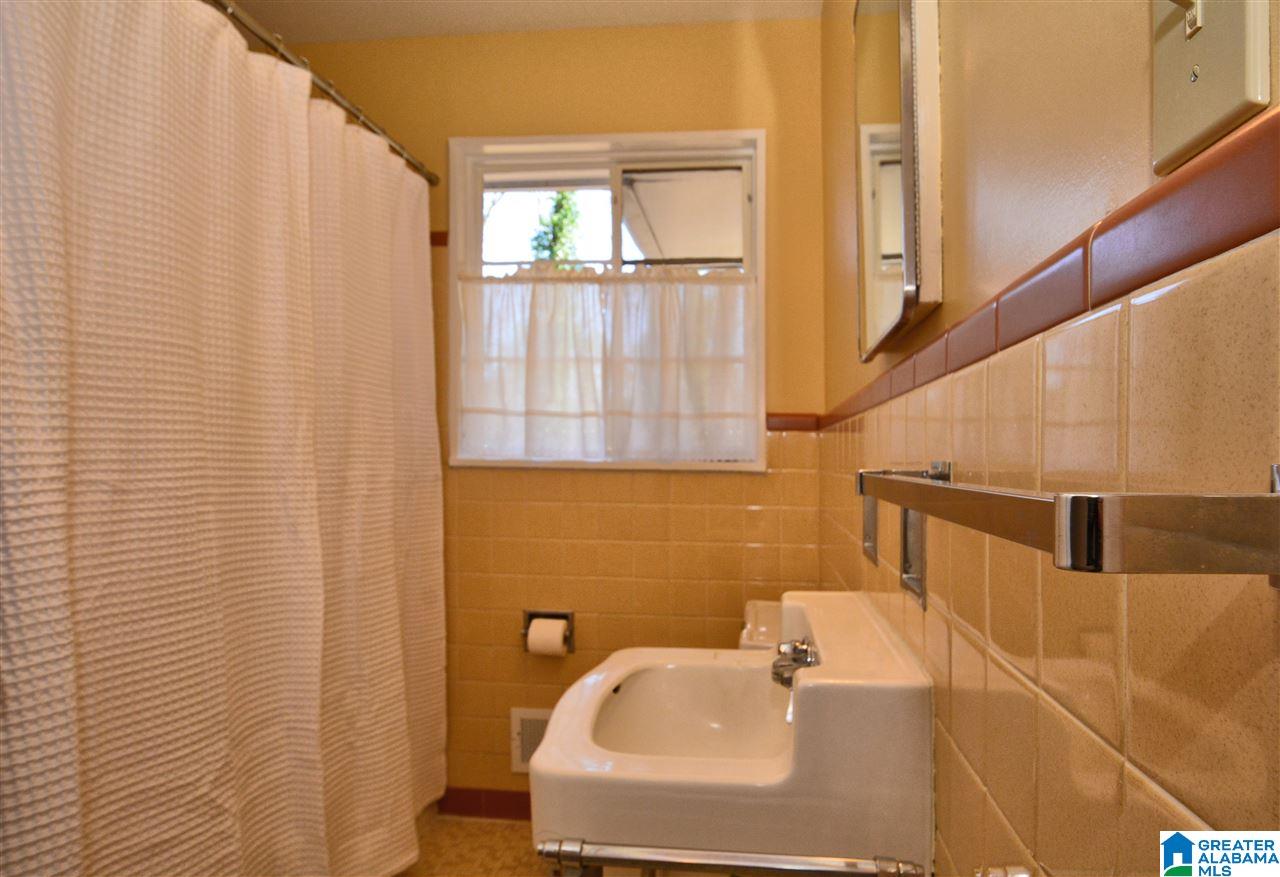 707 Warwick Road Birmingham, AL 35209 - Photo 22 of 30