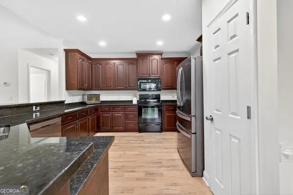 $549,900 | 37 Sealy Place, Pendergrass, GA 30567