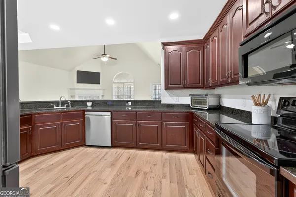 $549,900 | 37 Sealy Place, Pendergrass, GA 30567