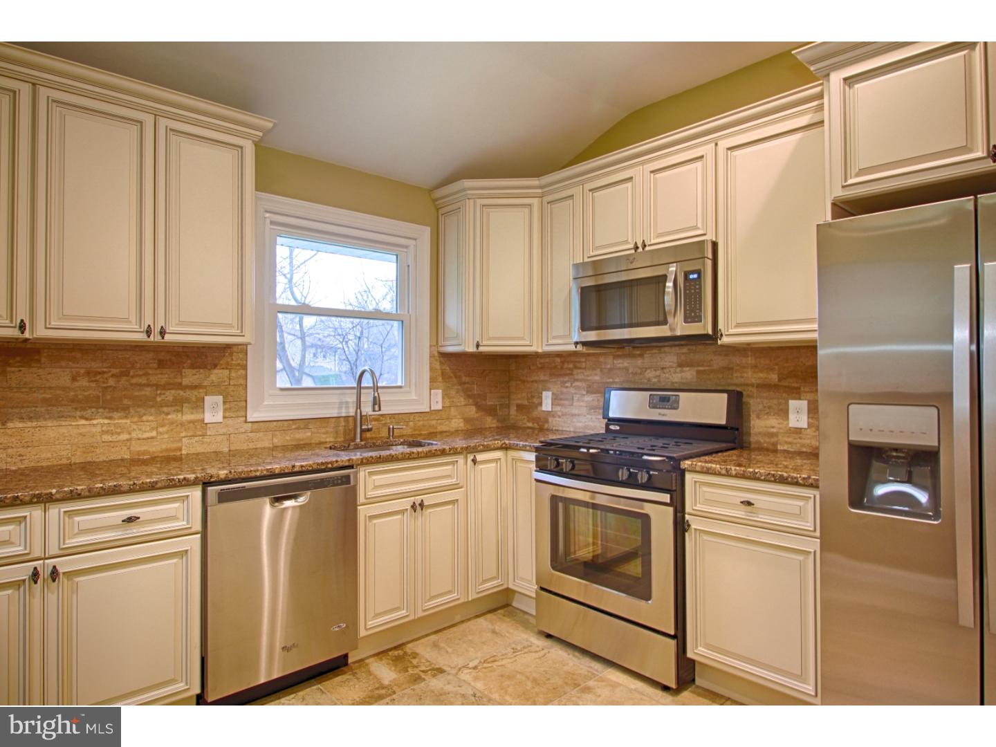 14 Pelham Road South Voorhees, NJ 08043 - Photo 2 of 17 Kitchen