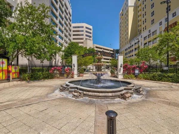 $525,000 | 628 Cleveland Street, Unit 1104, Clearwater, FL 33755