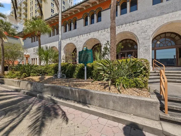 $525,000 | 628 Cleveland Street, Unit 1104, Clearwater, FL 33755