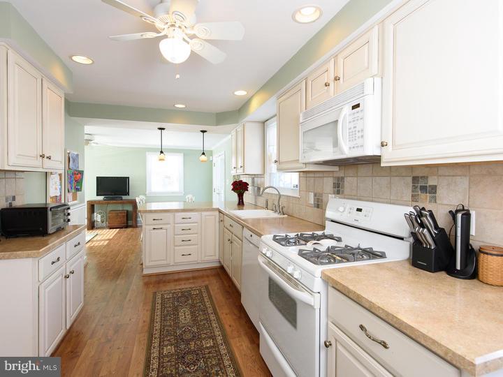 500 Maple Hill Road Havertown, PA 19083 - Photo 10 of 21 Gallery Image 10