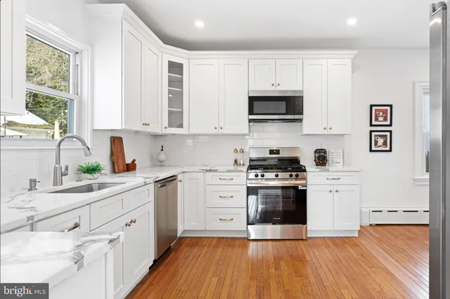 $750,000 | 840 Lindale Avenue, Drexel Hill, PA 19026