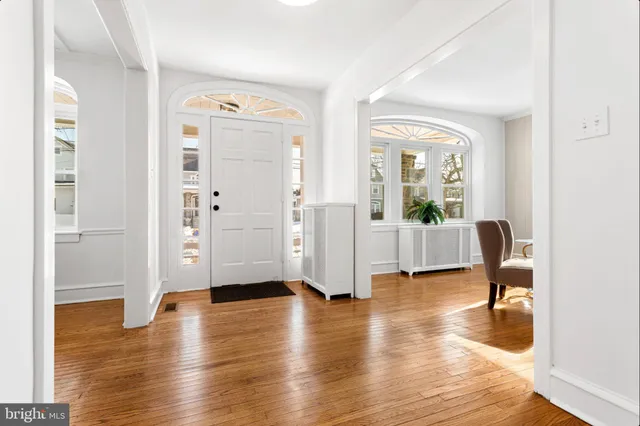 $750,000 | 840 Lindale Avenue, Drexel Hill, PA 19026