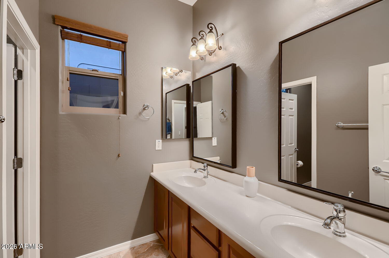 2025 West Steed Ridge Phoenix, AZ 85085 - Photo 24 of 53 2025 W Steed Ridge - Web Quality - 024 -
