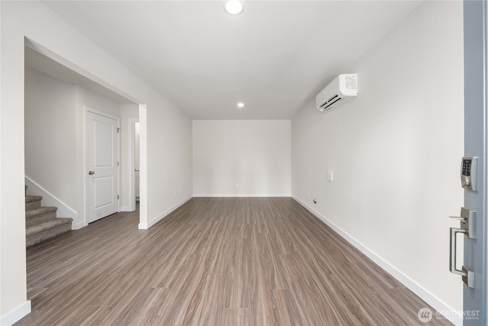 4273 Aberdeen Way Northeast Renton, WA 98056 - Photo 17 of 33 Gallery Image 17
