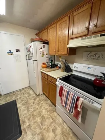 $1,950 | 46 Silver Hill Lane, Unit 5, Natick, MA 01760