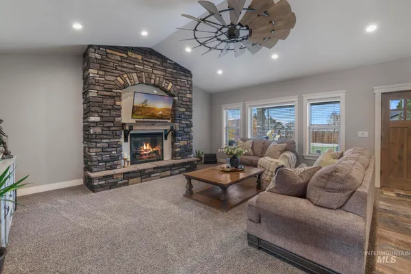 $835,000 | 115 Rosebud Drive, Rupert, ID 83350