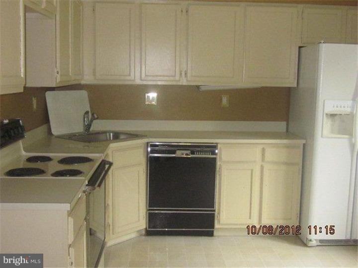 108 Farnwood Road Mount Laurel, NJ 08054 - Photo 6 of 17