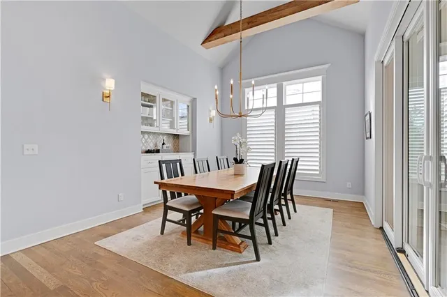 $1,250,000 | 10715 West 142nd Terrace, Overland Park, KS 66221