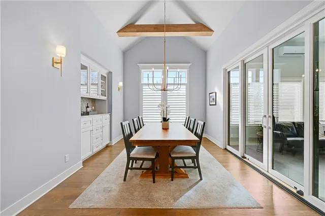 $1,250,000 | 10715 West 142nd Terrace, Overland Park, KS 66221