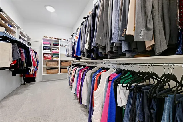 $1,250,000 | 10715 West 142nd Terrace, Overland Park, KS 66221